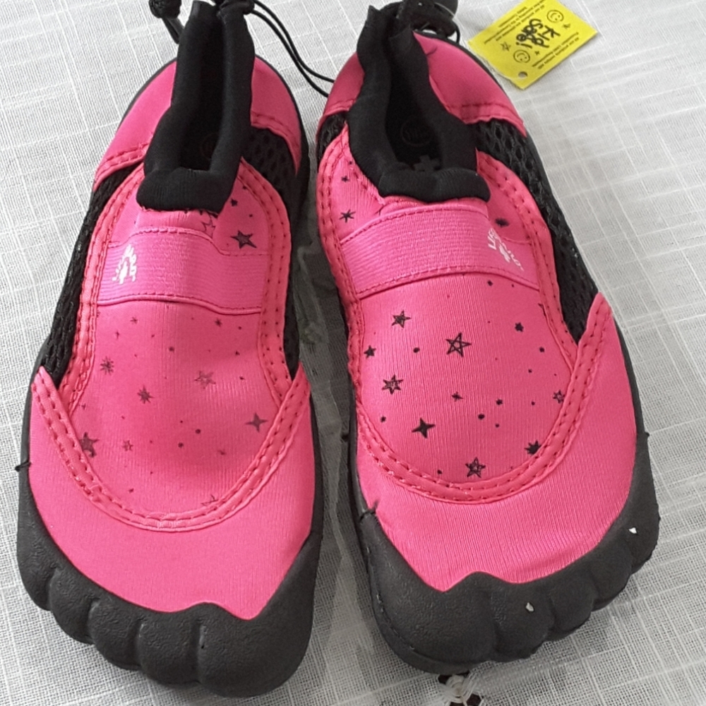 OFFICIAL LIFEGUARD water shoes NEW with tags